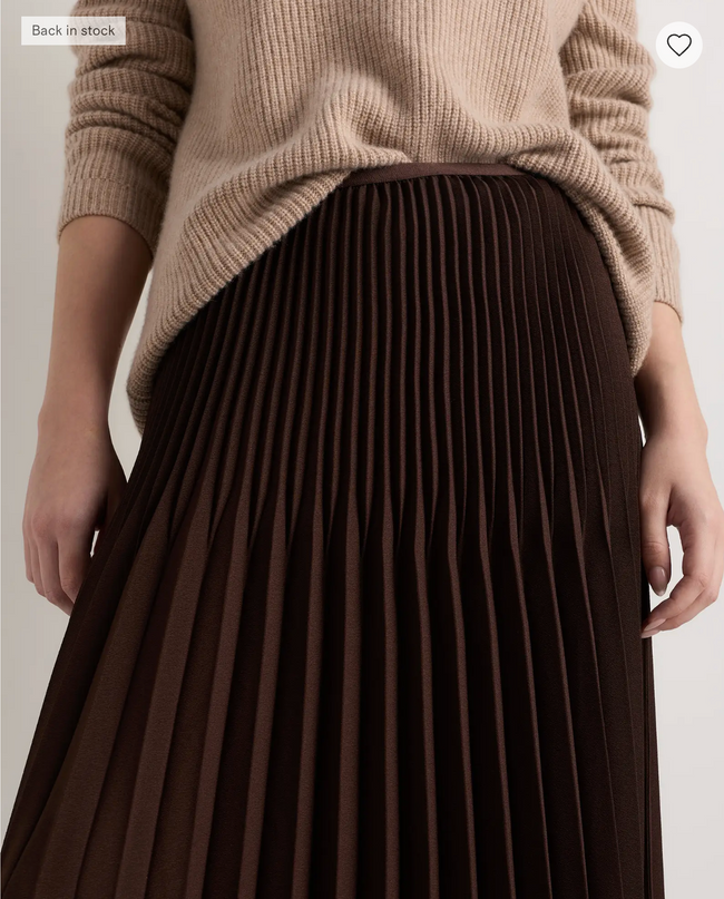 EVORA® Pleated Matte Midi Skirt