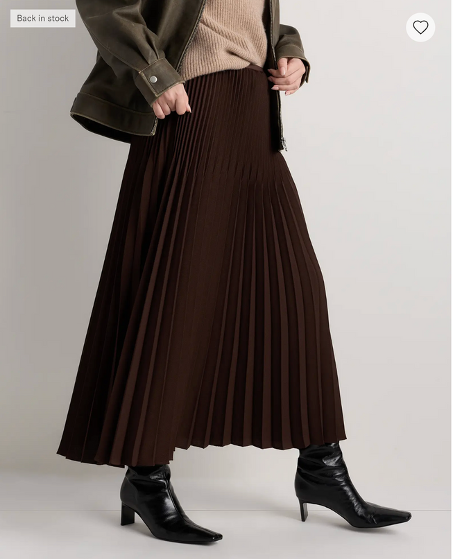 EVORA® Pleated Matte Midi Skirt